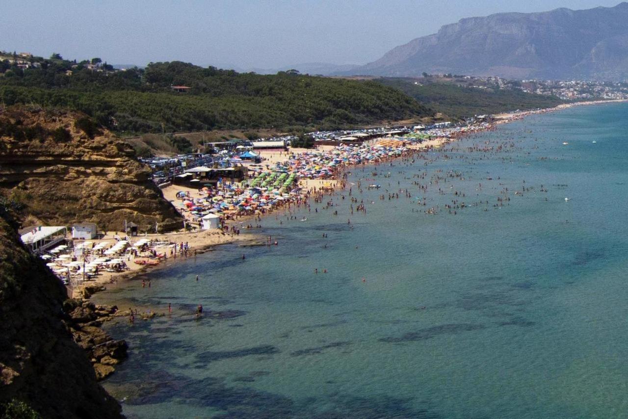 شقة La Stanza Vicino Al Mare , Una Camera Da Letto E Bagno Con Balcone Vista Mare باليستراتي المظهر الخارجي الصورة